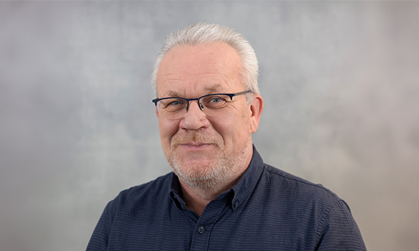 Portretfoto Henk de Leeuw